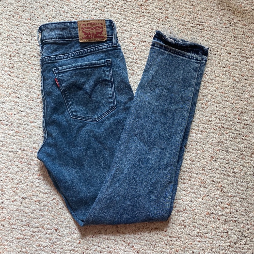 Levi 711 Skinny Jeans